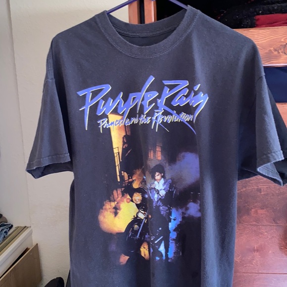 Purple rain black tee - Picture 1 of 2
